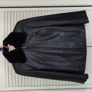 BLACK LEATHER JACKET